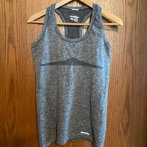 SAUCONY Workout Tank Top Racer Back Heather Gray Sz Med